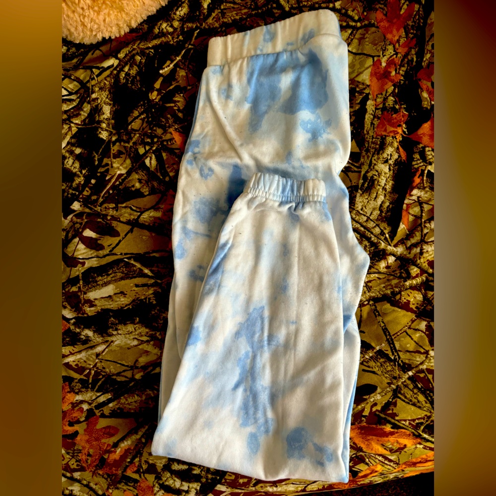 Juniors joggers, size Large